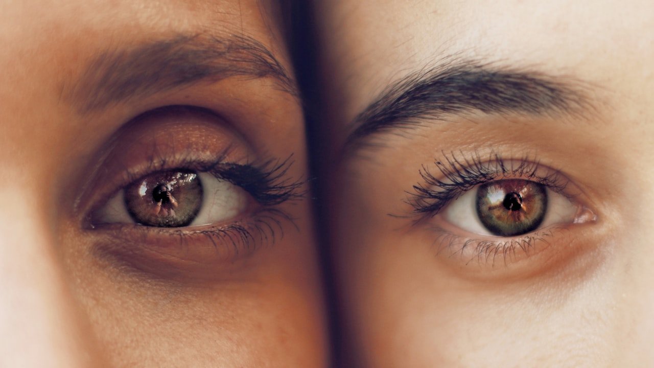 YouTube thumbnail psychology: what makes viewers click