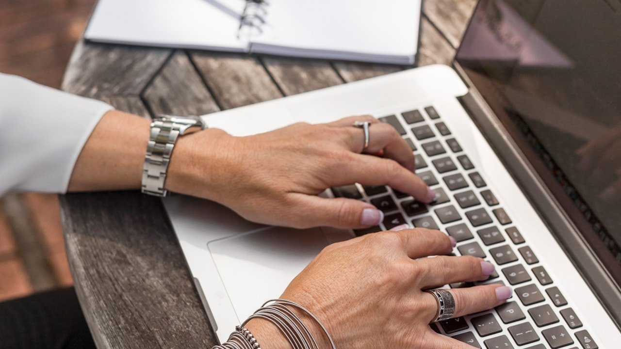 How to research your niche to create better YouTube thumbnails